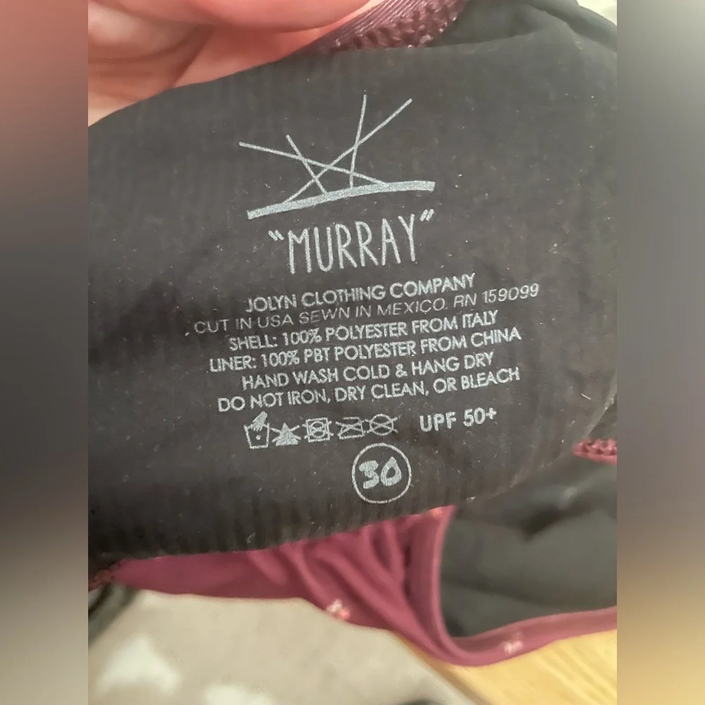 JOLYN - Picture 3 of 3